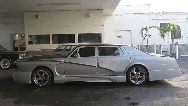 Illustration for article titled For $66,500, This Custom 1991 Rolls Royce... Well, I Don't Know